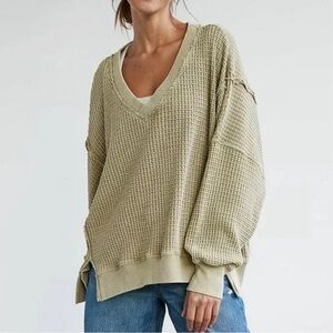 AE Oversize Waffle V-Neck Long Sleeve